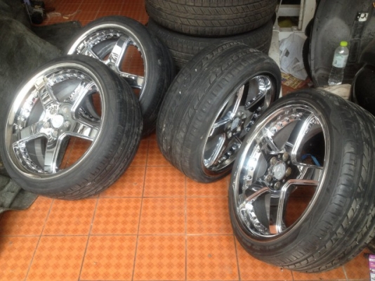 ล้อเเท้ RAYS 19กว้าง8นิ้วครึ่งอ๊อฟ45ทั้งสีวงสีเดิมๆญี่ปุ่นสวยยางติดมาใช้ไม่ได้เเล้ว ล้อเเท้ RAYS 19กว้าง8นิ้วครึ่งอ๊อฟ45ทั้งสีวงสีเดิมๆญี่ปุ่นสวยยางติดมาใช้ไม่ได้เเล้ว