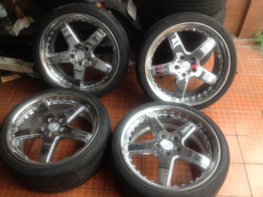 ล้อเเท้ RAYS 19กว้าง8นิ้วครึ่งอ๊อฟ45ทั้งสีวงสีเดิมๆญี่ปุ่นสวยยางติดมาใช้ไม่ได้เเล้ว