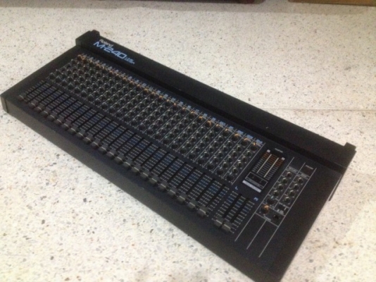 MIXER ROLAND M240 เก่าญี่ปุ่นเเท้สภาพดีใช้ไฟ 21V ไม่มีหม้อเเปลงมา