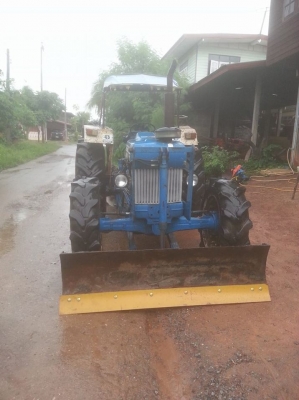 ขายฟอร์ด3930 ดันหน้า เครื่องแน่นไฮดรอลิคดีมาก ขายฟอร์ด3930 ดันหน้า เครื่องแน่นไฮดรอลิคดีมาก