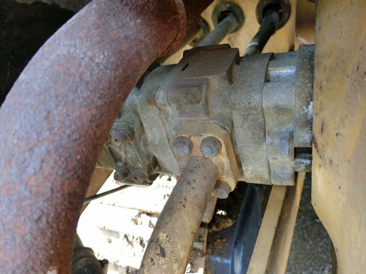 KOMATSU 30-6 ขนาดPC-30 รถเก่านอกแท้100\%มีเอกสารพร้อม <มีVDOให้ชม>☎️สนใจติดต่อ085-5632278(ราคาต่อรองได้)