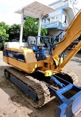 KOMATSU 30-6 ขนาดPC-30 รถเก่านอกแท้100\%มีเอกสารพร้อม <มีVDOให้ชม>☎️สนใจติดต่อ085-5632278(ราคาต่อรองได้)