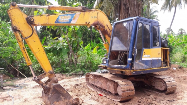 ขาย SK60 มาร์ค 2  ราคา 365,000  เครื่องดี ปั้มแรงดี เอว ช่วงล่างผ่าน รถพร้อมใช้งาน ครอบข้างมีครบ เอกสารใบปิดงวด 091-0206555 อยู่สุรินทร์