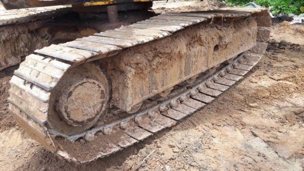 ขาย SK60 มาร์ค 2  ราคา 365,000  เครื่องดี ปั้มแรงดี เอว ช่วงล่างผ่าน รถพร้อมใช้งาน ครอบข้างมีครบ เอกสารใบปิดงวด 091-0206555 อยู่สุรินทร์