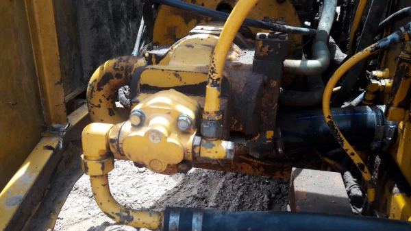 ขาย SK60 มาร์ค 2  ราคา 365,000  เครื่องดี ปั้มแรงดี เอว ช่วงล่างผ่าน รถพร้อมใช้งาน ครอบข้างมีครบ เอกสารใบปิดงวด 091-0206555 อยู่สุรินทร์