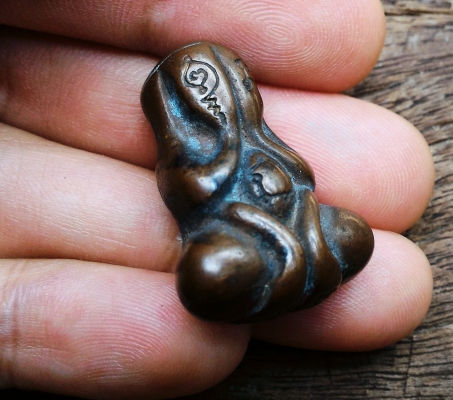 พระปิดตา เนื้อเก่าสวย น้ำหนักดีมีหนึ่งเดียว