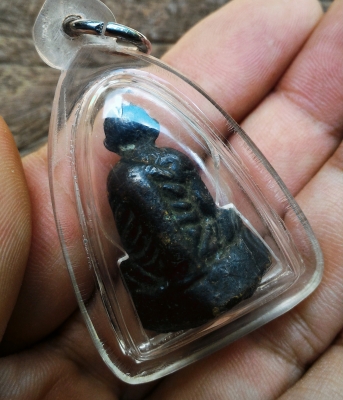 พ่อท่านคล้าย วาจาสิทธิ์ เนื้อโลหะหล่อโบราณ