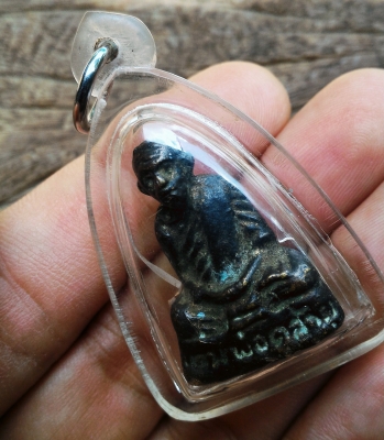 พ่อท่านคล้าย วาจาสิทธิ์ เนื้อโลหะหล่อโบราณ