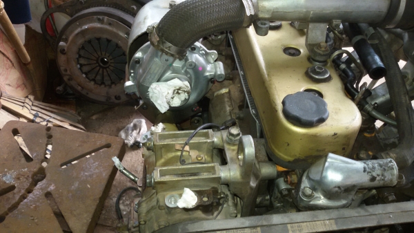 ขายเครื่อง 4JA1 TURBO 2.5 ISUZU สภาพกิ๊ฟ TURBO เปลี่ยนใหม่