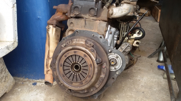 ขายเครื่องยนต์นิสสัน TD25 พร้อมใช้ อุปกรณ์ครบ