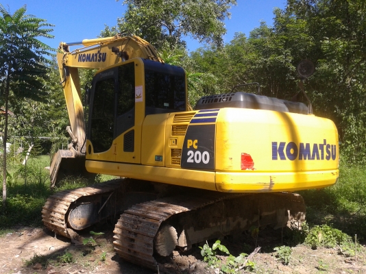 KOMATSU PC 200-8MO KOMATSU PC 200-8MO