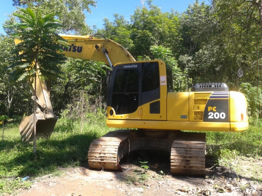 KOMATSU PC 200-8MO KOMATSU PC 200-8MO