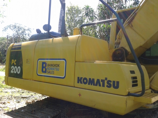 KOMATSU PC 200-8MO