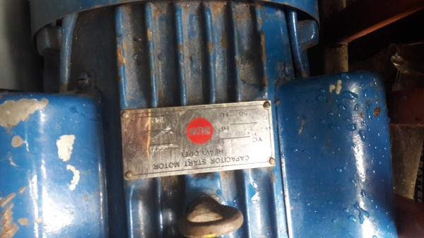 ขาย !! มอเตอร์.5แรง220v.รอบเร็ว.ของจีน.สภาพเดิมๆ.พร้อมใช้งาน