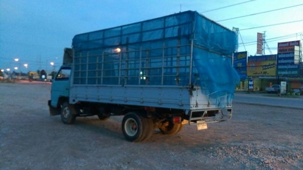 ขายหกล้อks100แรงสภาพสวยๆพร้อมใช้ครับไม่ดั้ม(ปรับลดราคา150000)ด่วนๆนะครับ