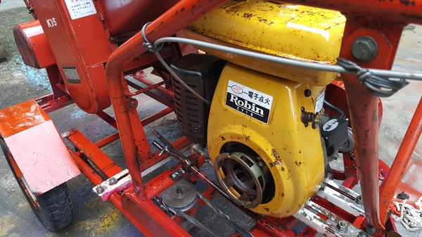 เครื่องย่อยกิ่งไม้ เดินหน้าได้ด้วยตัวเอง พร้อมใช้ จัดส่งได้ทุก จ.ว. เครื่องย่อยกิ่งไม้ เดินหน้าได้ด้วยตัวเอง พร้อมใช้ จัดส่งได้ทุก จ.ว.