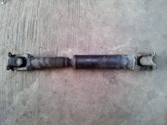 เพลากลางท่อนหน้า NISSAN Terrano 1