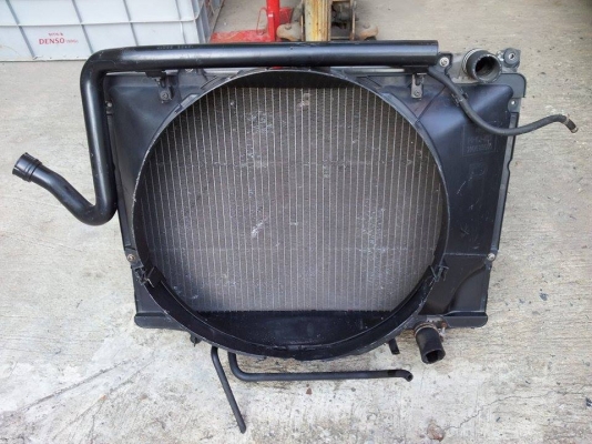 หม้อน้ำเบนซิน NISSAN TERRANO 1 เกียร์ A/T หลอดมิเนียม