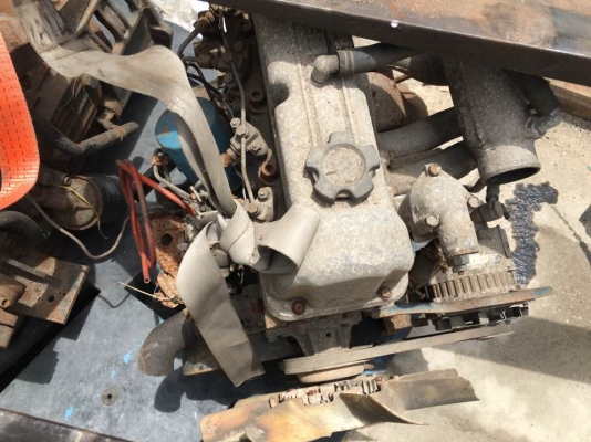 ขายเครื่องนิสสัน เครื่องดีเซล  5,000 บาทตามสภาพ