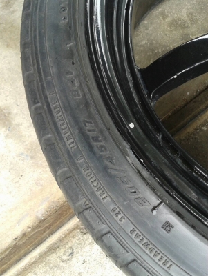 ขอบ17นิ้ว4รู100/114 พร้อมยาง สวยๆ 4 ล้อ ราคา 6900 บาท