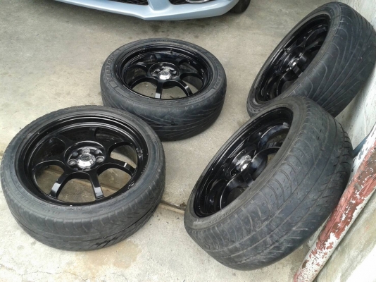 ขอบ17นิ้ว4รู100/114 พร้อมยาง สวยๆ 4 ล้อ ราคา 6900 บาท