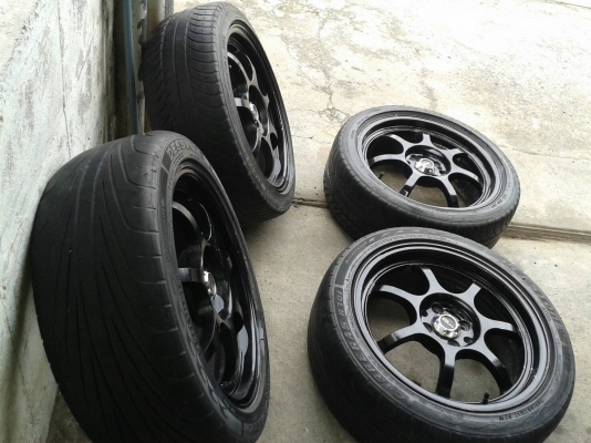 ขอบ17นิ้ว4รู100/114 พร้อมยาง สวยๆ 4 ล้อ ราคา 6900 บาท