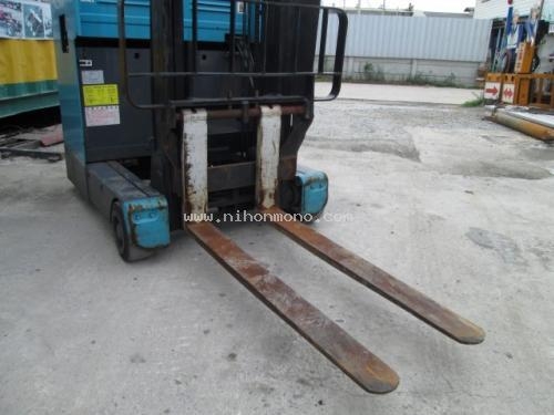 New รถยกไฟฟ้ายืนขับ TOYOTA   6FBRJ9  รหัสสินค้า : 80904347 Tel.086-8150487  Line ID: nihonmono