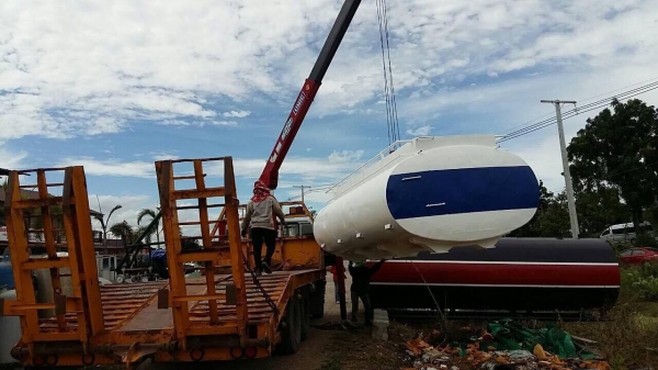 ถังน้ำมันมือสองสวยๆครับ สเปกถังดีที่สุด เหล็กหนา 7 มิล + ครับ * ใบนี้ส่งชลบุรีแล้วครับ / ยังมีถังสวยๆหลายรายการ โทรถามเลยครับ