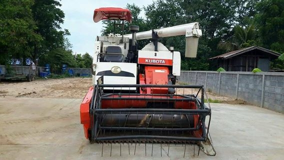 ขายรถเกี่ยวข้าวคูโบต้า KUBOTA DC68Gอุ้ม ทำงาน2,155ชม. ช่วงล่างดีเครื่องแน่น เอกสารเล่มทะเบียนพร้อมโอน