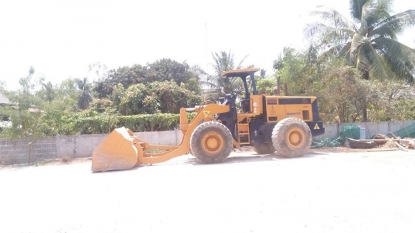 ขายรถตักล้อยาง เอวอ่อน มี2คัน KOMATSU 530 เครื่อง6D15 รถสวยสภาพดีมาก พร้อมใช้งาน เอกสารใบอิวอย คันมีเอกสาร650,000 คันไม่มีเอกสาร520,000 สนใจโทร 090-8588220คุณนะ 093-3258446คุณบิว หรือเข้าดูสินค้าอื่นๆได้ที่ www.narong2truck.com หรือ www.truck.in.th/498 หร ขายรถตักล้อยาง เอวอ่อน มี2คัน KOMATSU 530 เครื่อง6D15 รถสวยสภาพดีมาก พร้อมใช้งาน เอกสารใบอิวอย คันมีเอกสาร650,000 คันไม่มีเอกสาร520,000 สนใจโทร 090-8588220คุณนะ 093-3258446คุณบิว หรือเข้าดูสินค้าอื่นๆได้ที่ www.narong2truck.com หรือ www.truck.in.th/498 หร