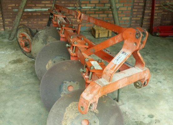 ตราช้าง 4x22นิ้วสวยๆครับ