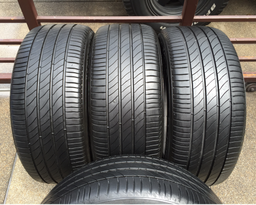 ยาง Michelin รุ่น3st 235 50 18 กลางปี14 ดอกเต็ม เนื้อนิ่ม ใช้กันยาว ราคาไม่แพง ยาง Michelin รุ่น3st 235 50 18 กลางปี14 ดอกเต็ม เนื้อนิ่ม ใช้กันยาว ราคาไม่แพง