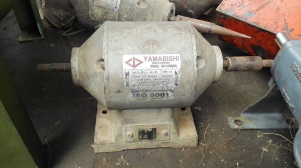 ** Sold ** มอเตอร์หินขัด YAMABISHI 1/4 HP 220V ไฟบ้านสภาพสวยถอดจากไลน์ผลิตมาเทสก่อนได้!!