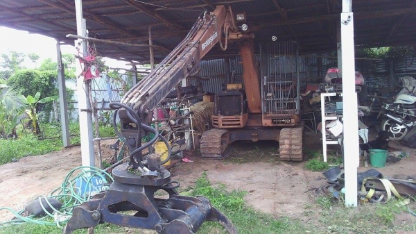 ขายแบคโฮคีบไม้ มิตซูบิชิ 55 แรง 4 สูบ เครื่องดี ปั๊มดี เอวแน่น แขนบิดได้ สวยๆๆ