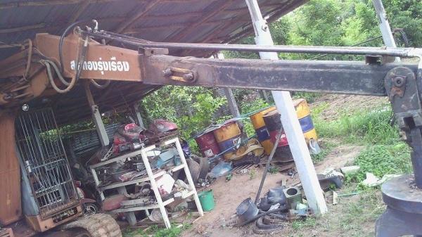 ขายแบคโฮคีบไม้ มิตซูบิชิ 55 แรง 4 สูบ เครื่องดี ปั๊มดี เอวแน่น แขนบิดได้ สวยๆๆ