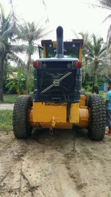 รถเกรด G 940  สินค้านำเข้าจากแคนาดา  ชั่วโมงทำงานต่ำๆ  มีหลายรุ่น หลายรายการ  G940 ราคา  3,500,000 บาท