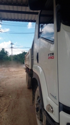 รถอีซูซุ 6 ล้อดั้ม FTR 240 แรงม้า. ปี 58. , ( รถวิ่ง 18,xxx กม. ) สนใจติดต่อ 081 - 6079515 รถอีซูซุ 6 ล้อดั้ม FTR 240 แรงม้า. ปี 58. , ( รถวิ่ง 18,xxx กม. ) สนใจติดต่อ 081 - 6079515