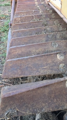 ขายรถแทรกเตอร์ Cat D-4-E เฟรมสวย โลเลอร์และแคร์เคลียล้อนำสวยเต็มทุกลูกเครื่องแน่นสภาพพร้อมใช้งาน