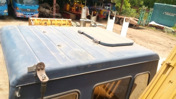 ขายรถแมคโค SK-03 เทียบเท่า 60 สภาพสวย เดิมๆเอกสารอินวอย มีลายหัวเจาะแอร์พร้อม