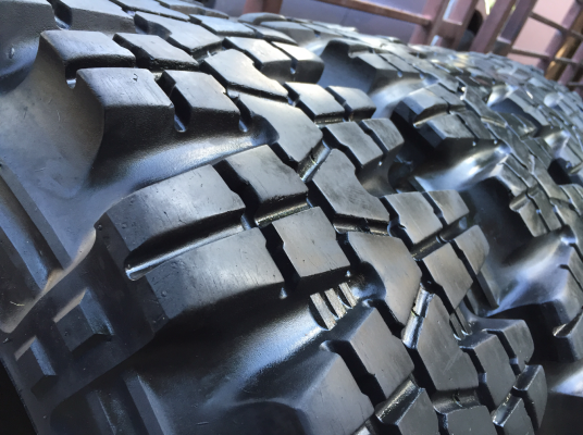 ยางตะขาบ Simex 34 10.5 R16 ดอกเยอะ พร้อมใช้งาน ราคาไม่แพง