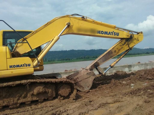 ขาย 1,690,000 KOMATSU pc 200-8 ทำงาน 9,800 ชม.เล่มทะเบียน ไฟฟ้าครบ เครื่องดี ปั้มแรง เอวแน่น ช่วงล่างดี รถสวยพร้อมใช้เอกสารพร้อมโอน 090-772-3710 090-772-3708
