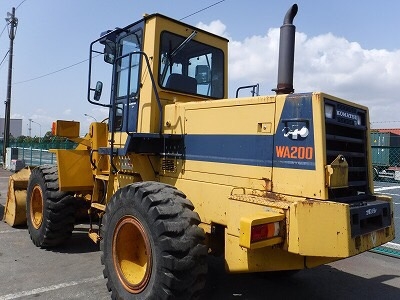 ถึงไทยแล้วครับ KOMATSU WA200-1 ซีเรียล 30,000กว่า ญี่ปุ่นแท้ โทร.090-986-2521 อ๊อบ