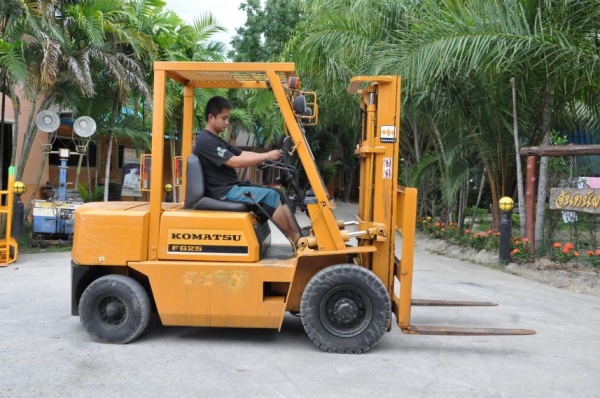 ขายFORKLIFT KOMATSU FG25 (2.5ตัน) เสา3เมตร สวยเดิมจากญี่ปุ่น ยังไม่เคยใช้ในไทย 139,000เท่านั้น!!