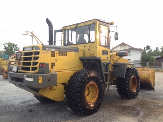 Komatsu WA300-3E เก่าญี่ปุ่น สภาพดีพร้อมใช้งาน โทร.090-986-2521 อ๊อบ