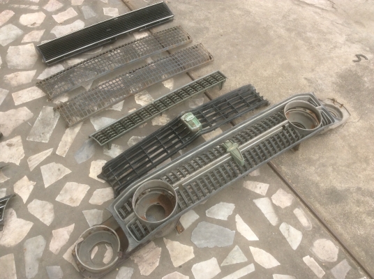 กระจังหน้ารถเก่า