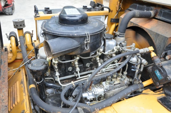 ขายรถตักKOMATSU SD10 ตัก1คิว เสา3เมตร สวยเดิมจากญี่ปุ่น ยังไม่เคยใช้ในไทย 185,000เท่านั้น!!