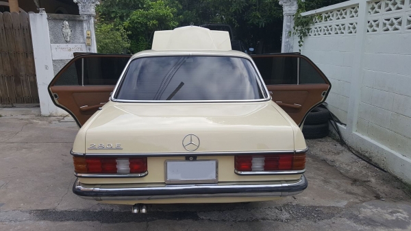 ขาย/แลก เบนซ์ w123 โทร 0910261705