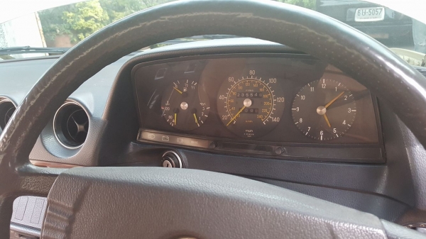 ขาย/แลก เบนซ์ w123 โทร 0910261705