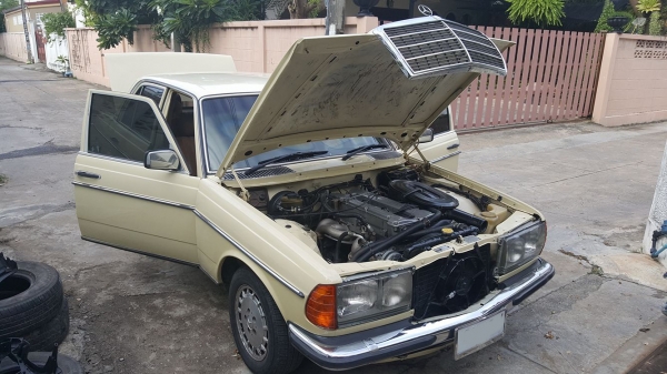 ขาย/แลก เบนซ์ w123 โทร 0910261705