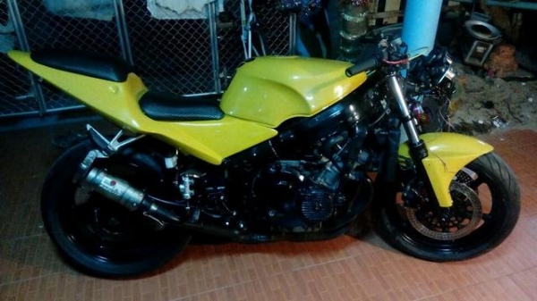 CBR400 ปี 89 รับแลก CBR400 ปี 89 รับแลก